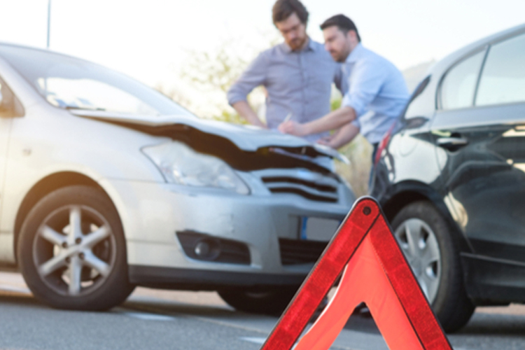 Why you should Consider Hiring a Contingency Car Accident Lawyer 