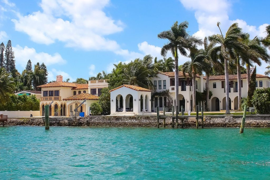 Invest in Vacation Rentals to Make Your Travel to Florida Memorable