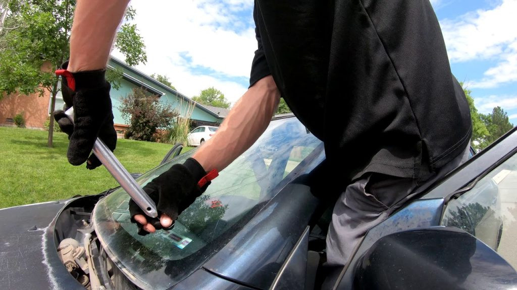 Suzuki Windshield Repair & Replacement at A Plus Auto Glass in Houston, TX