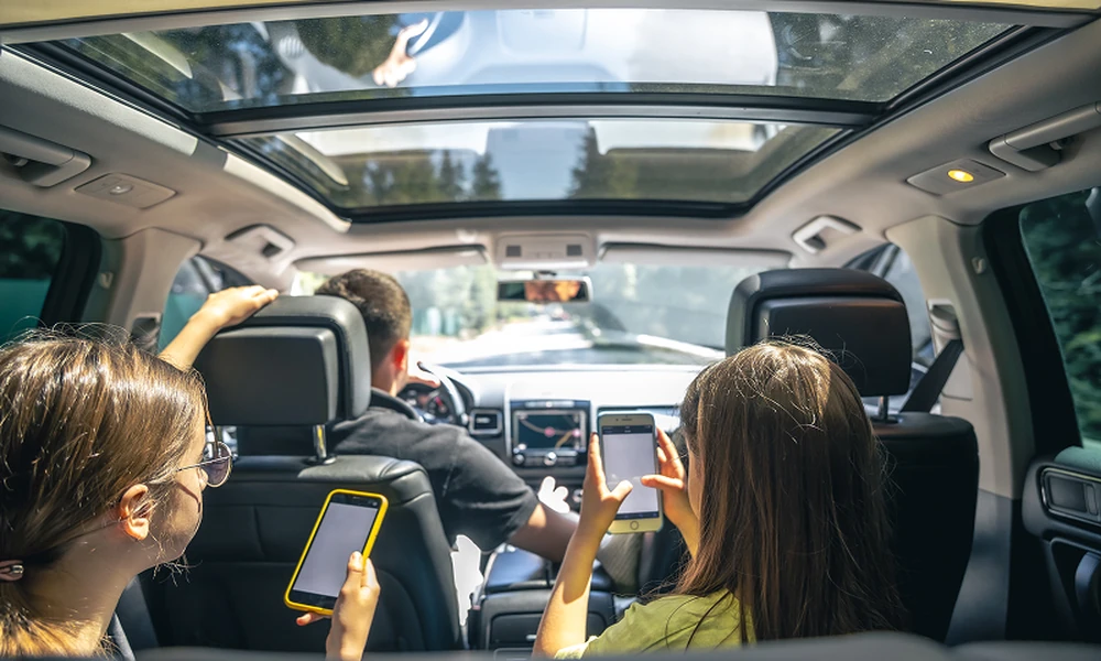 Situations Where a 7-Seater Car Rental Is Practical